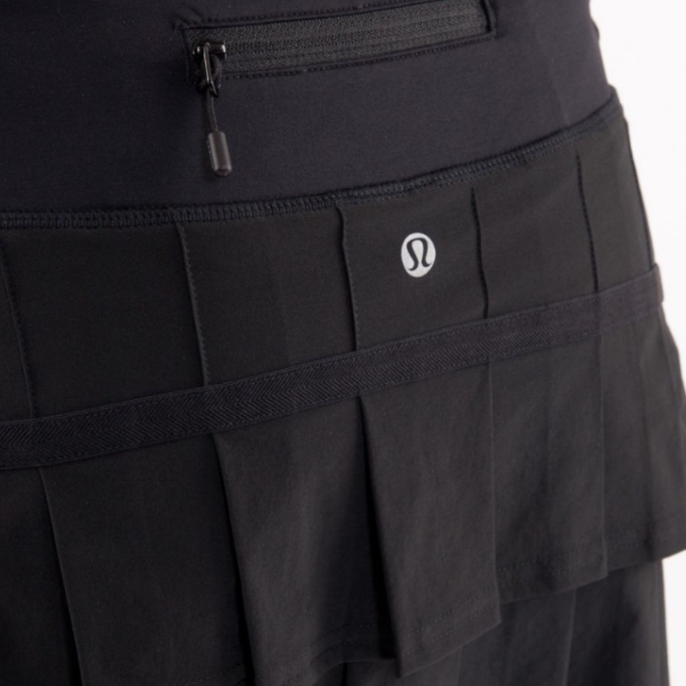 lululemon athletica pace setter skirt in black